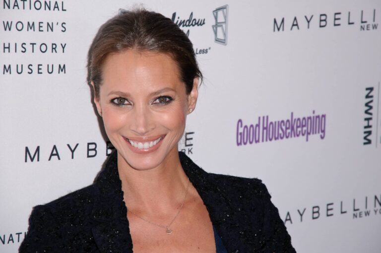 Christy Turlington’s ‘Every Mother Counts’ Defines Contraception As Essential To Maternal Health