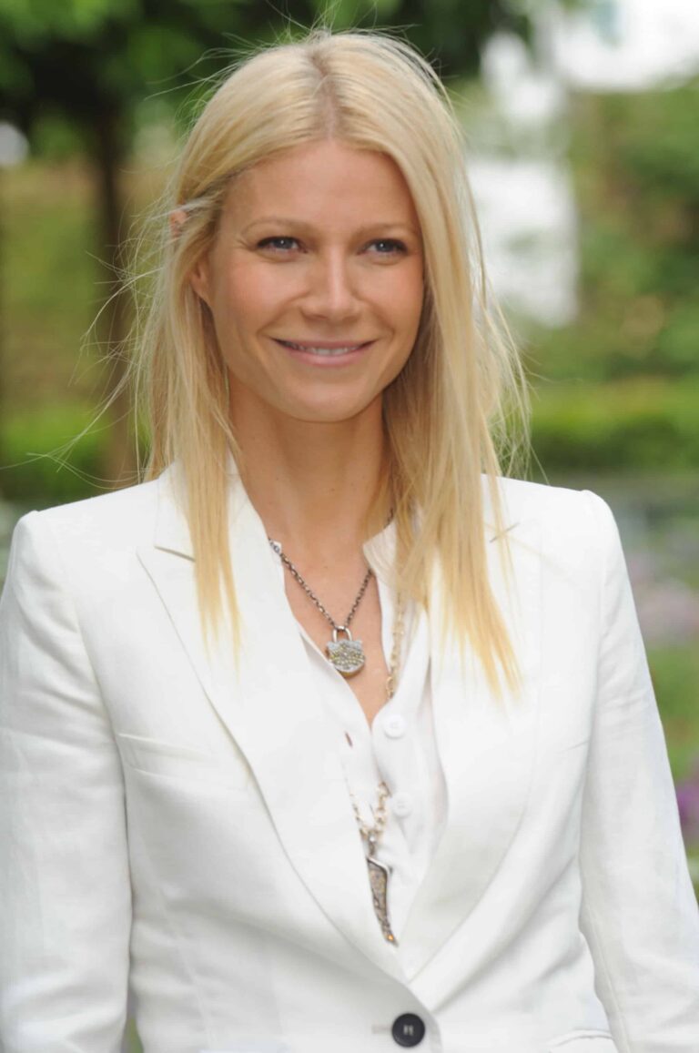 Are Two Mommies Better Than One? Just Ask Gwyneth Paltrow