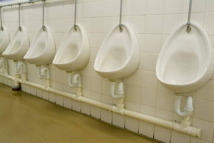 New School Policy: If Student Needs To Use Toilet During Class Time, Entire Class Goes With Him