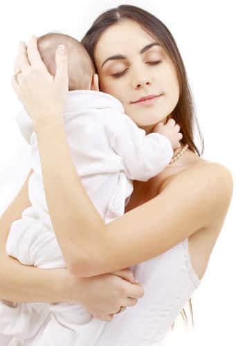 Evening Feeding: Mom Better Than Dad At Soothing Baby’s Pain