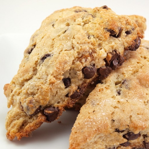 Bake It ”˜Til You Make It: Vegan Chocolate Oatmeal Scones Your Kids Won’t Know Are (Sort Of) Healthy