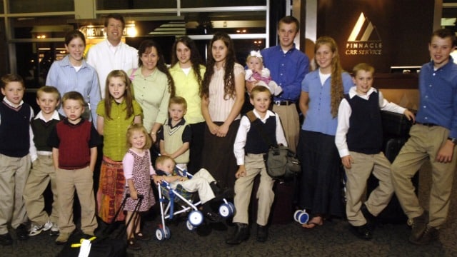 Morning Feeding: 19 Kids Just Wasn’t Enough For The Duggar Family