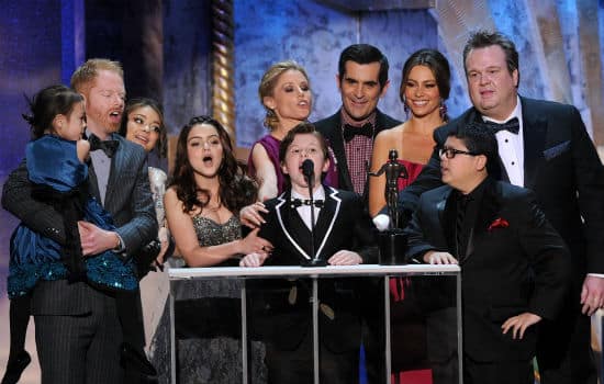 Modern Family Lets The Kids Accept Their Screen Actors Guild Award