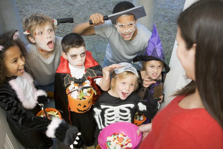 The 10 Trick-Or-Treaters You’ll Meet On Halloween