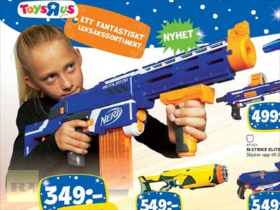 Merry Gender Neutral Christmas! Toys ‘R Us Sweden Shows Girls Wielding Machine Guns