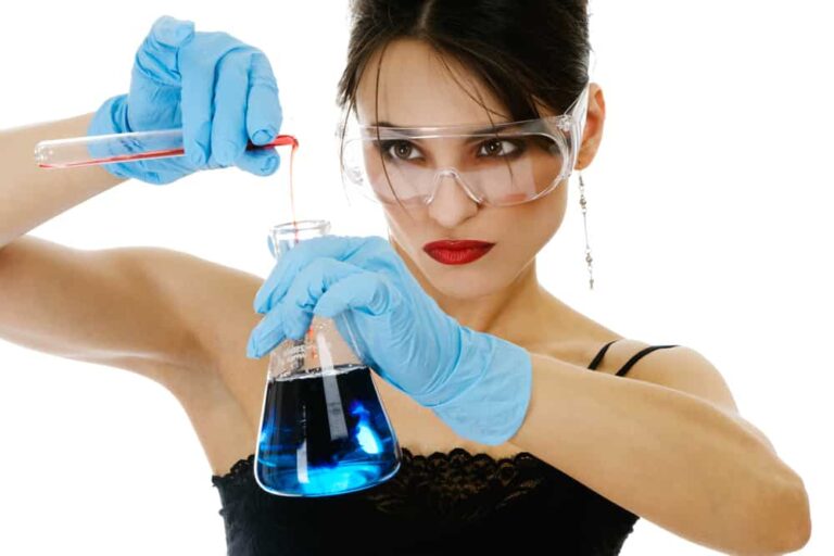 Video: Sexy Lady Scientists May Actually Get Our Daughters Excited About Careers In Science
