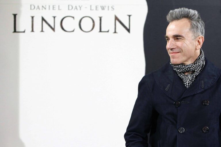 I’m Sorry, I Call BS On Daniel Day-Lewis’s Kids Having No Idea Their Dad Is An Actor