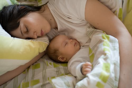 Evening Feeding: Are Moms More Tired Than Dads?