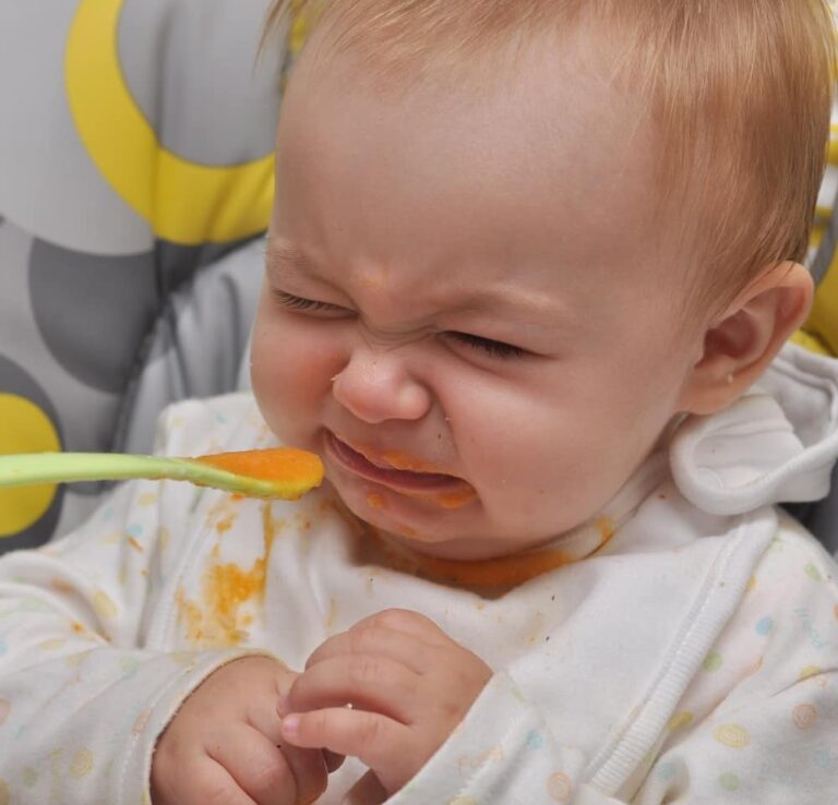 Hey Stupid Single Moms! Stop Feeding Your Infants Solids Before They Are Ready