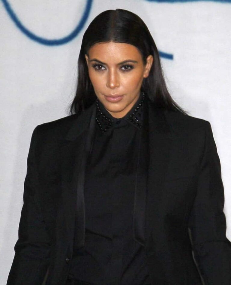 I Can’t Make You Readers Happy: Kanye West Is Pushing Kim Kardashian Away And A 3-Headed Baby