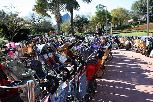 Dad Says He’s Planning A Peaceful 50-Person Stroller Protest After Restaurant Bans Strollers