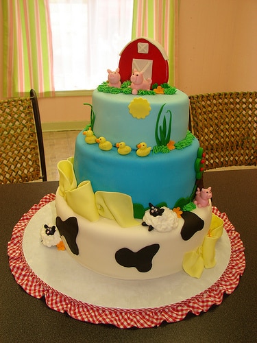 20 Enviable Kiddie Birthday Cakes