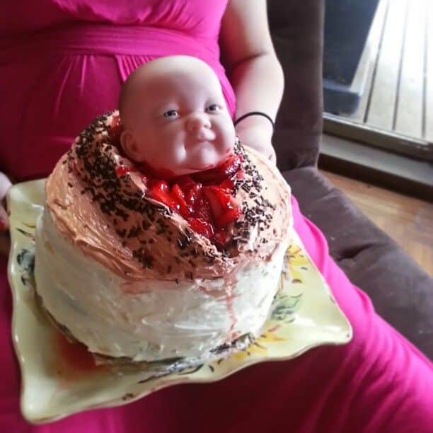 10 Vagina Cakes For Baby Showers That Are Disturbing And Awesome