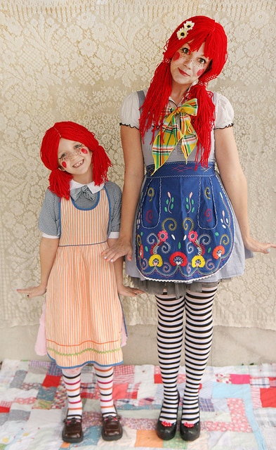 15 DIY Mommy Child Halloween Costumes - Mommyish