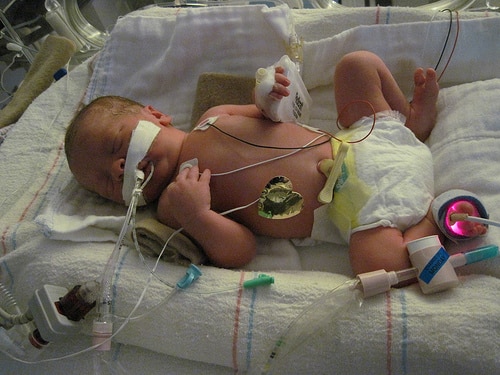 10 Things Not To Say To An NICU Mom