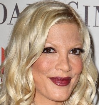 Tori Spelling’s Badass Brutal Honesty On Baby Weight: ”I Ate Air”