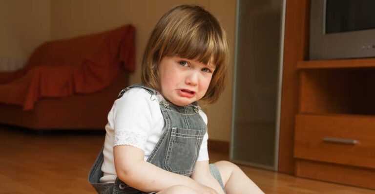 10 Toddler Fail GIFs That Will Make You Pee Your Pants Laughing
