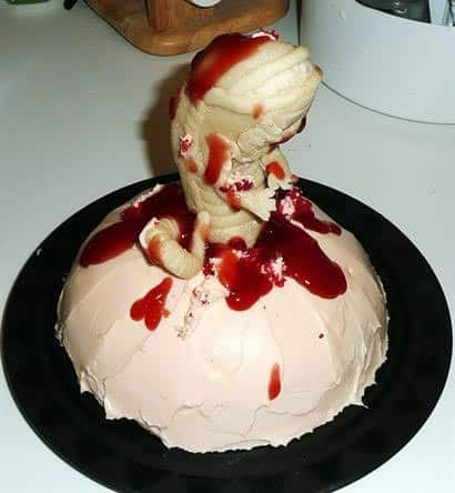 10 Frightening Baby Shower Cakes That You Can’t Un-See