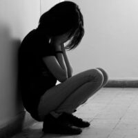 depressed-teen-girl