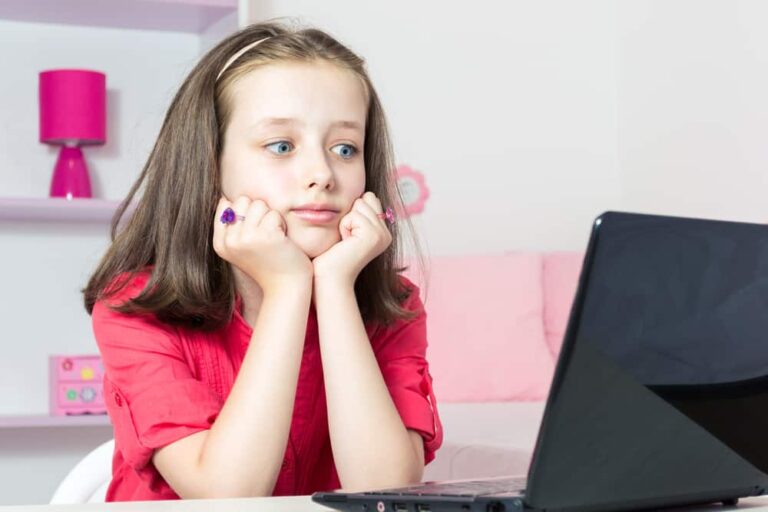 Add “Am I Pretty?” Videos To The List Of Reasons Parents Are Terrified Of The Internet