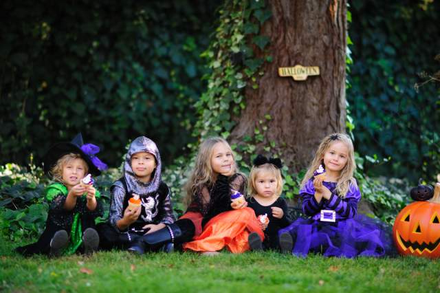 Scary Mommy: The 10 Stages of Choosing a Halloween Costume