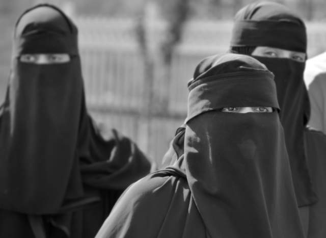 Old White Men In Australian Parliament Are Scared Of Women In Burqas