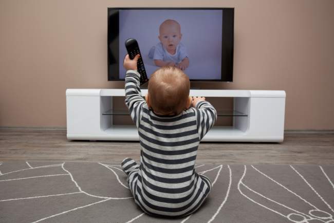 Pediatricians Say Screen Time Is Not So Bad for Kids After All, so We Can All Finally Catch Up on Hannibal