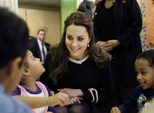 When These Children Heard They Were Meeting A Princess, They Expected Elsa, Not Kate Middleton