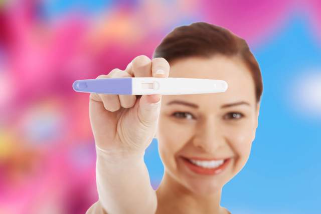 Posting A Positive Pregnancy Test On Social Media Is Gross, #SorryNotSorry