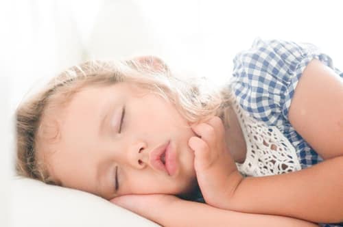 A 10 Step Guide To Putting Your Child Down For A Nap