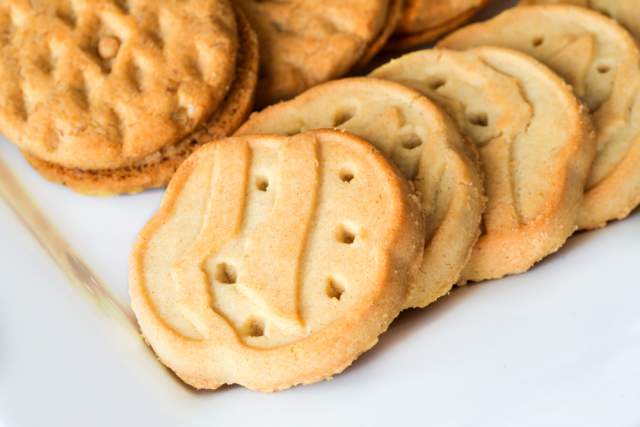 Parents Who Get Super Competitive Over Girl Scout Cookie Sales Need To Chill Out”