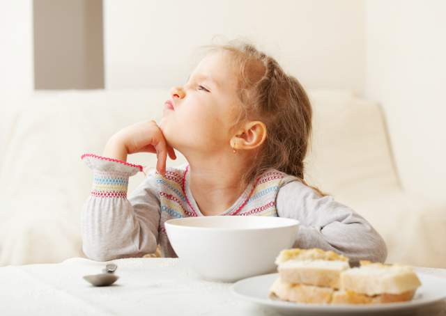 Stop Telling Parents To Force-Feed Their Picky Eaters