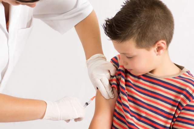 Anti-Vaxxer Compares Vaccines To Feeding Peanuts To Kids With Allergies