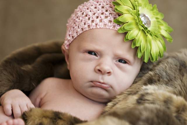 8 Ways To Tell If Your Newborn Is Mad At You