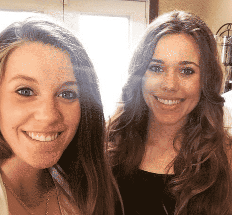Jill And Jessa Duggars’ Facebook Pages Have Been Hacked With MILF Posts And It Isn’t Even Christmas