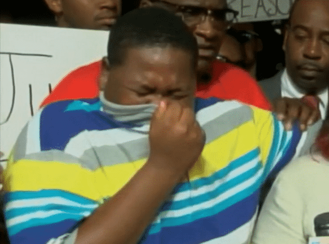 The Video of Alton Sterling’s Son Sobbing Over His Father’s Death Will Break Your Heart