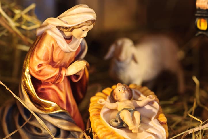Woman Steals Baby Jesus from Nativity Scene, Takes it to Hospital as ‘Neglected’ Child