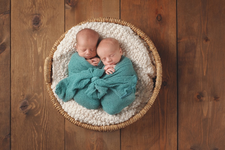 Identical Twins Born in Different Years Get a Really Cool Story Out of it