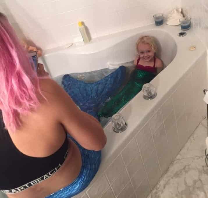 World’s Best Babysitter Dressed Like a Mermaid for a Grieving Kid