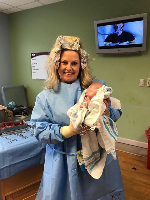 Midwife Delivers Baby With Hair in Foils Because He Demanded to Be Born During Her Hair Appointment