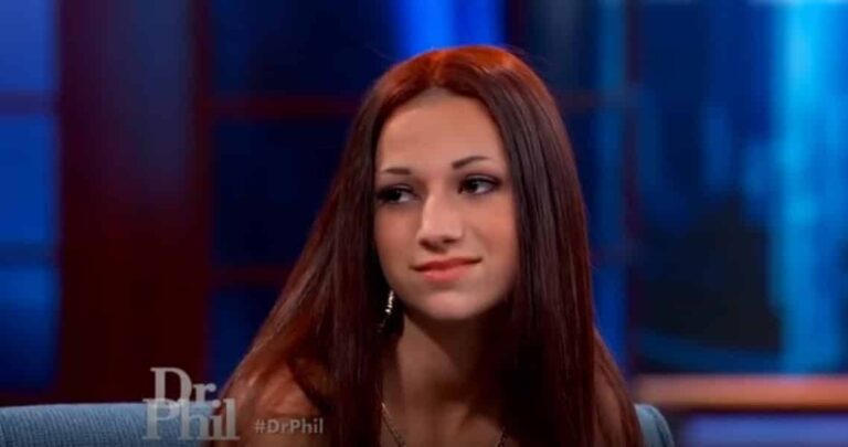 ‘Cash Me Outside’ Girl Wants to Sue Walmart Now