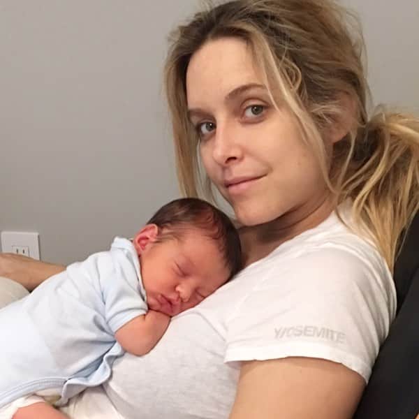 Jenny Mollen Shows Us What Everyone (Even Celebrities!) Looks Like After a C-Section