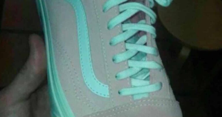 Are These Shoes Pink and White or Teal and Gray?