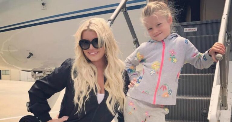 People Are Losing Their Minds Thinking Jessica Simpson Dyed Her Daughter’s Hair