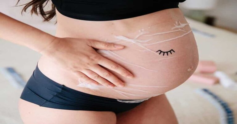 Belly Masks Are Here to Help With Stretch Marks and That Dreaded Itchy Phase During Pregnancy
