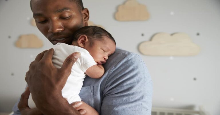 Science Proves Once and For All That You Can’t Hold Your Baby Too Much