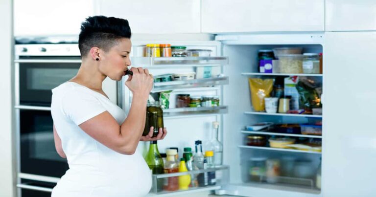 10 Hilarious Pregnancy Cravings That Will Leave Your Scratching Your Head and Making a Shopping List