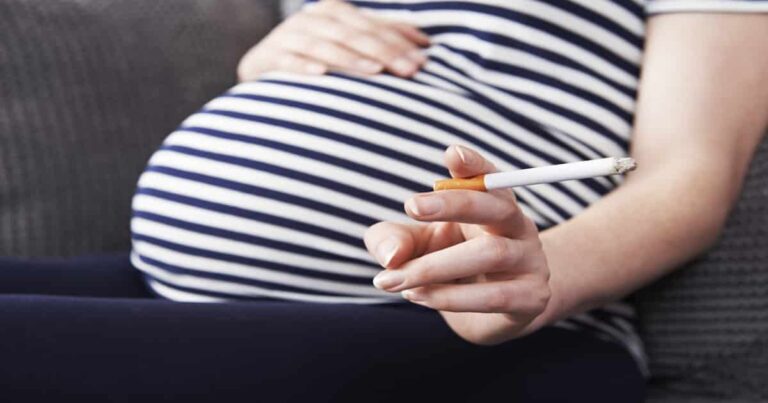 Pregnant Women Who Smoke May Be Able to Reduce Harm Done to Baby’s Lungs By Taking Vitamin C