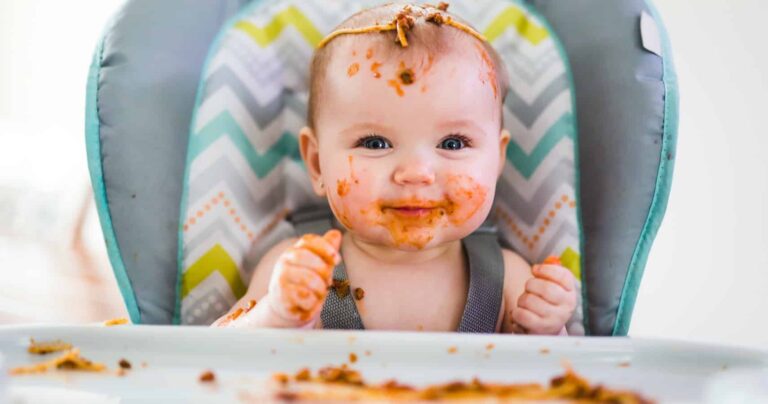 When Can Babies Start Eating Solid Food?