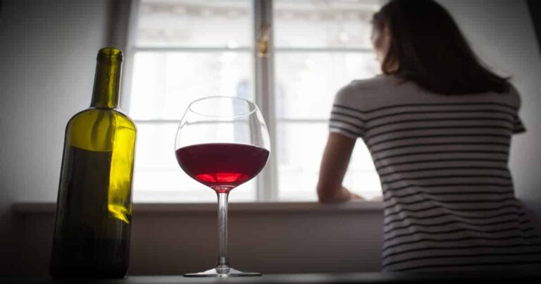 Is It OK to Drink in Early Pregnancy?